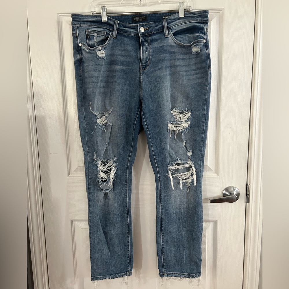 Judy Blue Mid Rise Destroyed Boyfriend